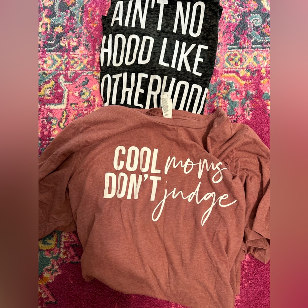 Set of 2 mom graphic t shirts